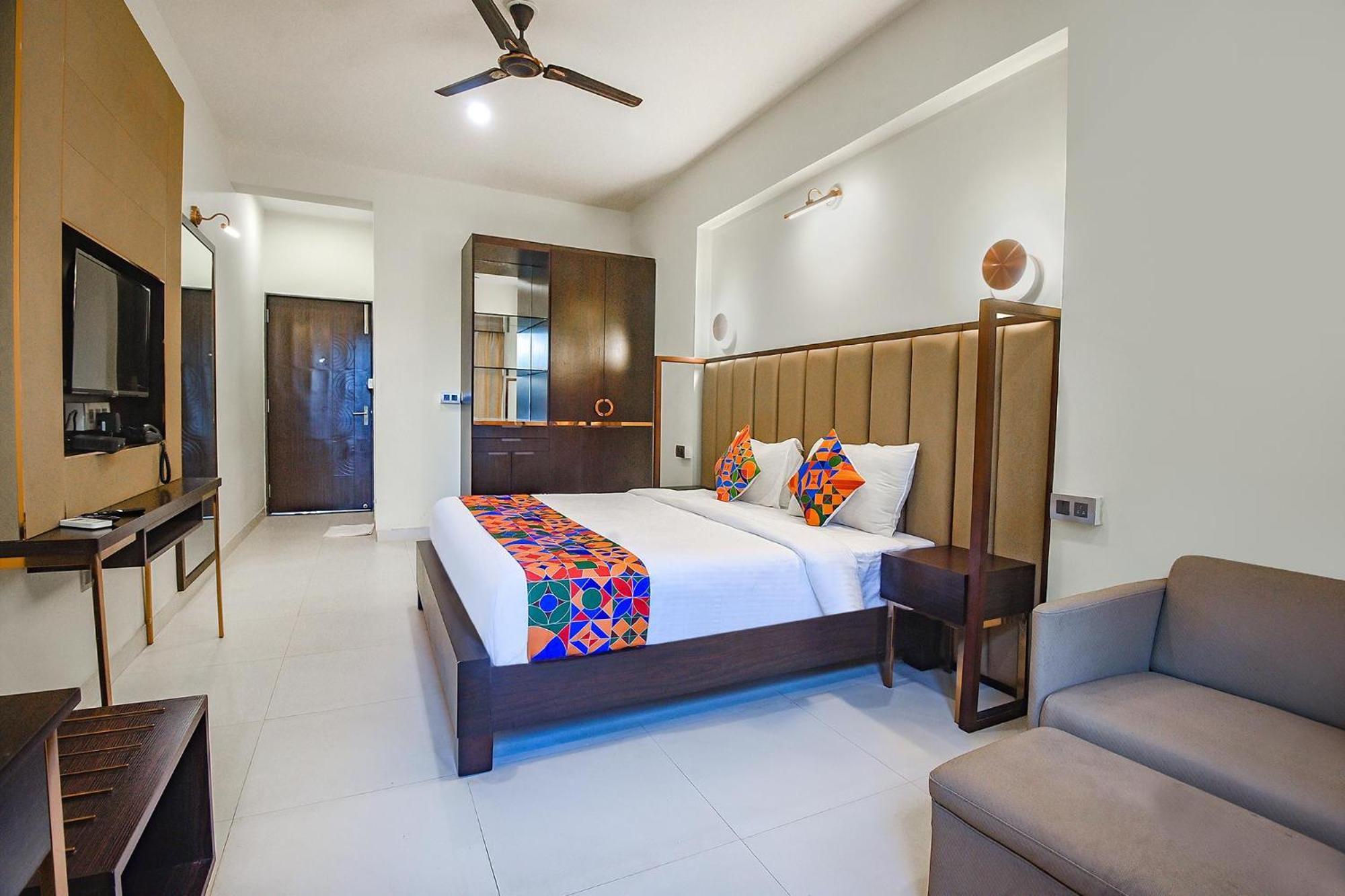 Fabhotel Prime Infantaria Comfort - 200M From Calangute Beach Ngoại thất bức ảnh